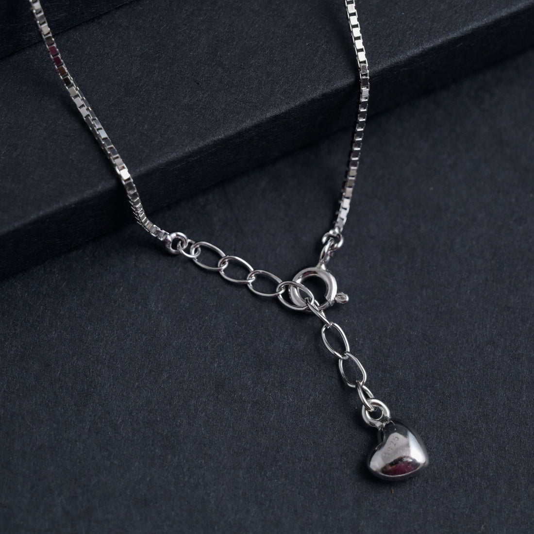 Silver Leaflet Loop Bracelet image 3